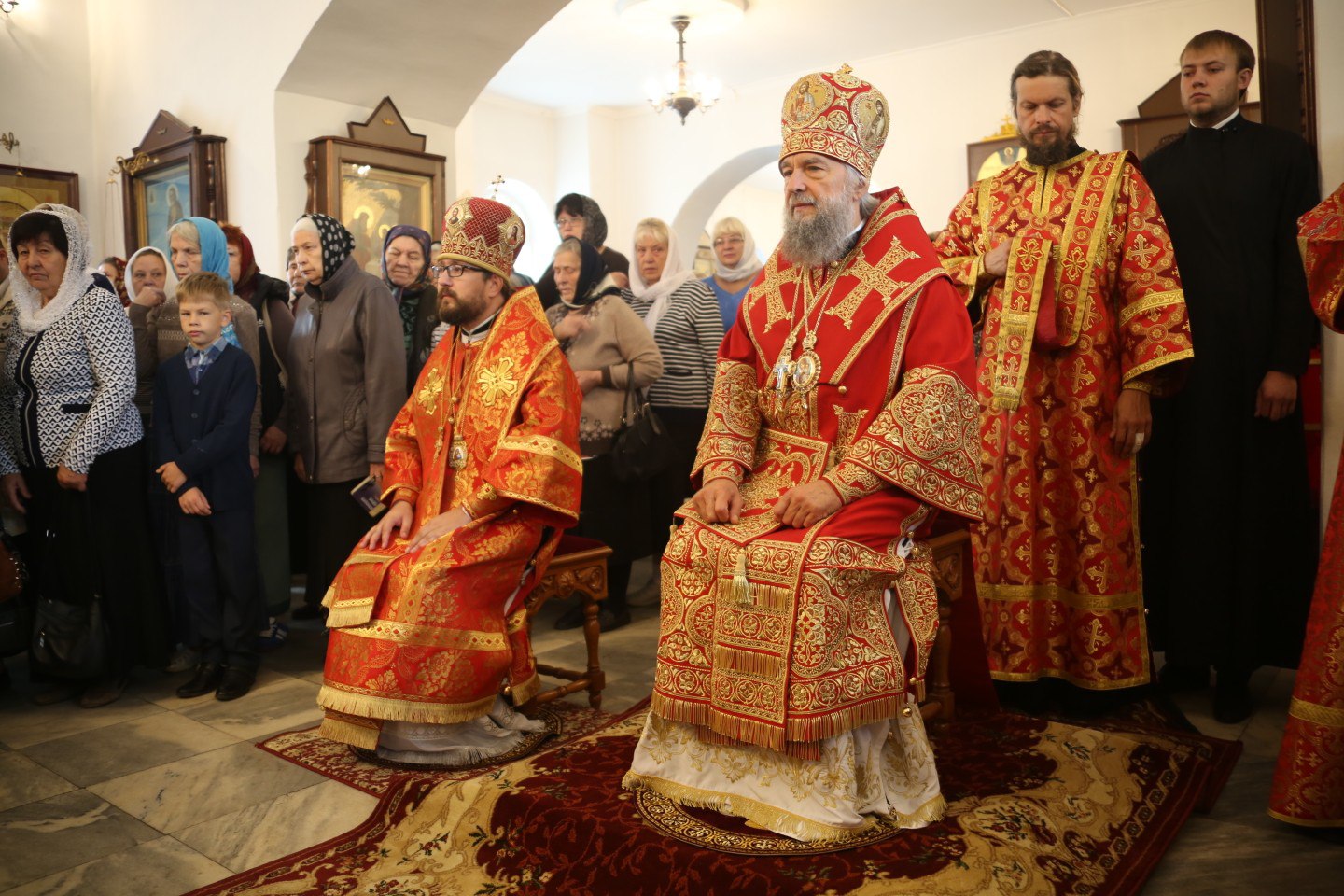 Митрополит Саранский и Мордовский Зиновий в сослужении епископа Ардатовского и Атяшевского Вениамина